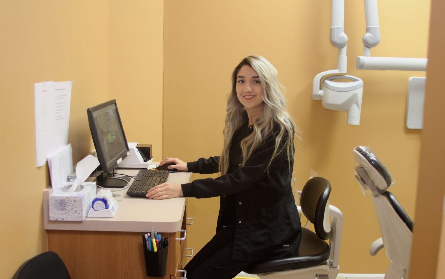 Dentist in Bolingbrook, IL 60440 Sonrisa Dental & Orthodontics of Bolingbrook